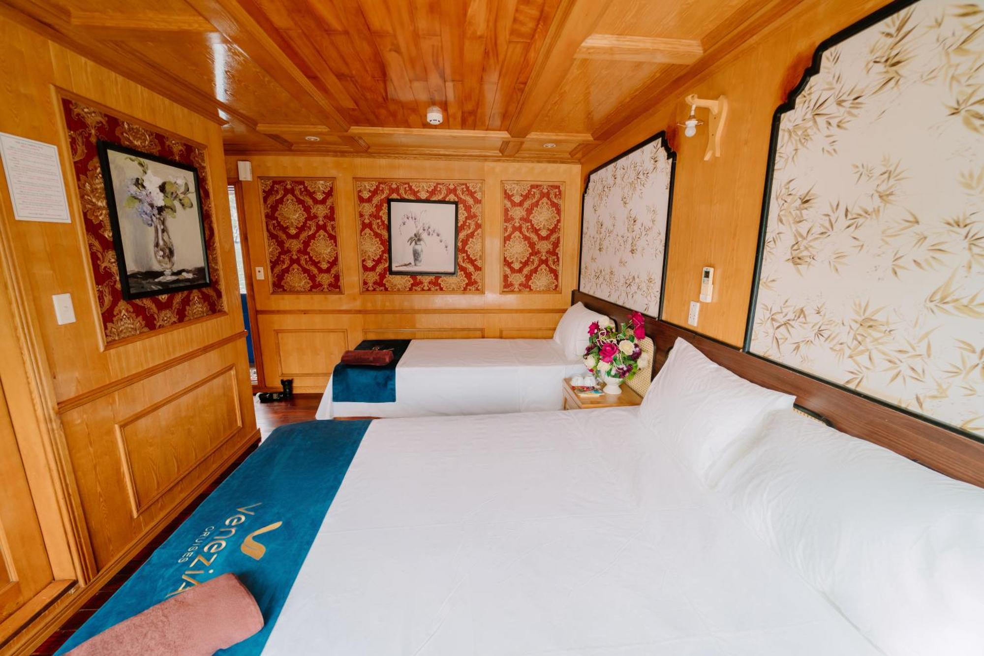 Venezia Cruises Hotel Ha Long Exterior photo